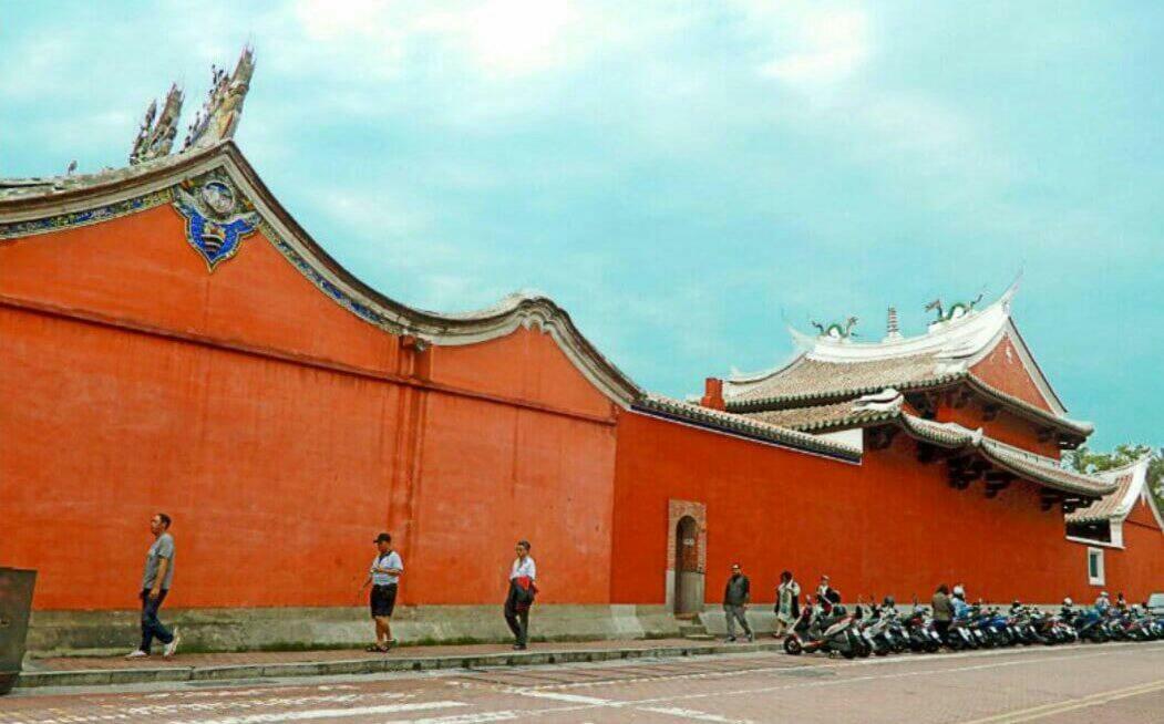 Temple Side Hostel Tainan Exterior foto